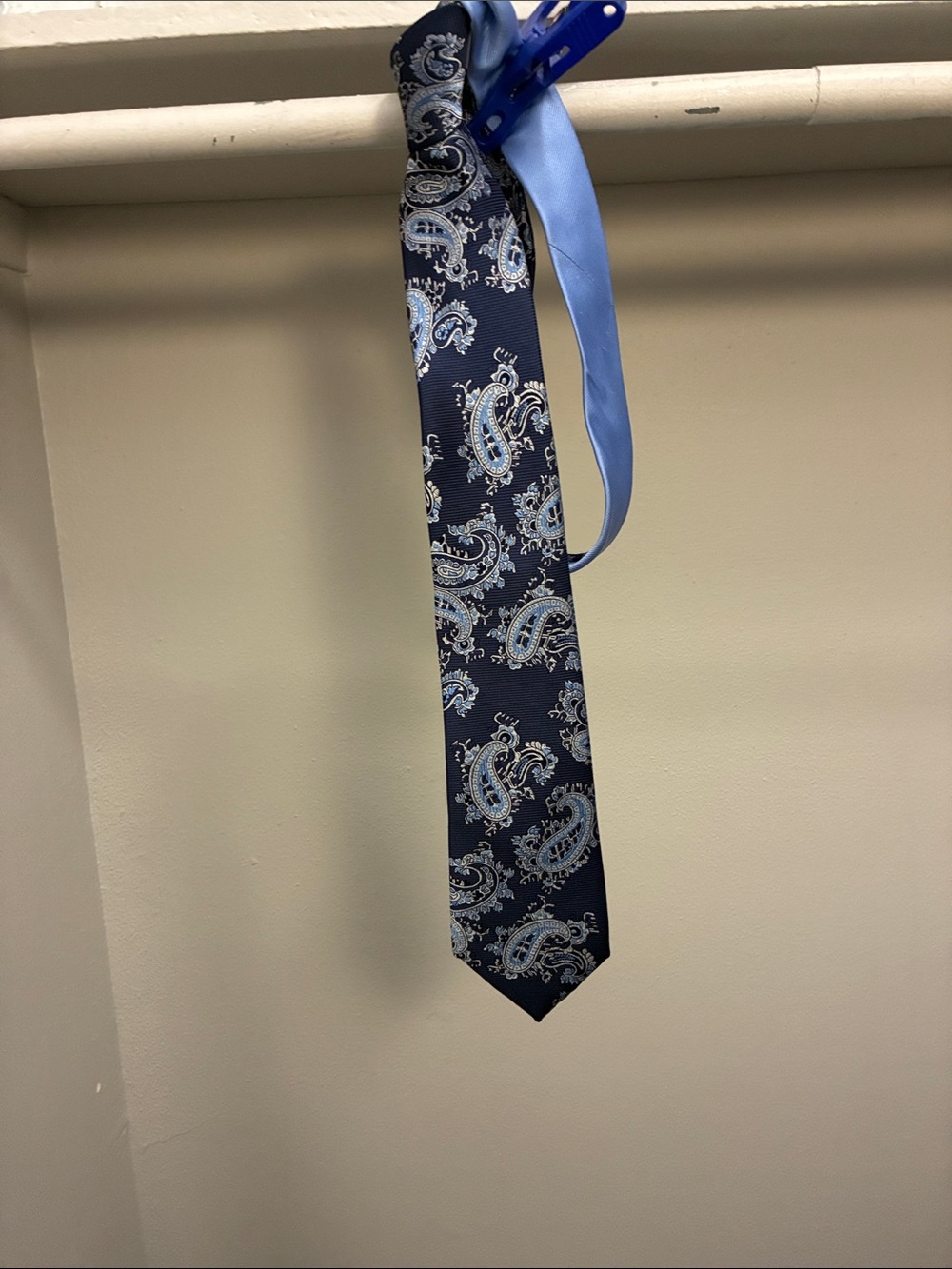 Tommy Hilfiger Navy Paisley Tie with Light Blue Accents
